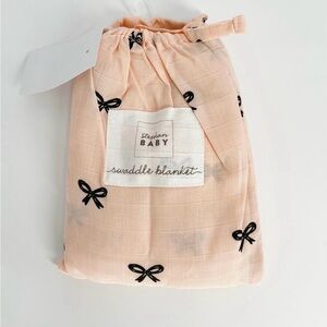 NEW Pink Bow Swaddle Baby Blanket